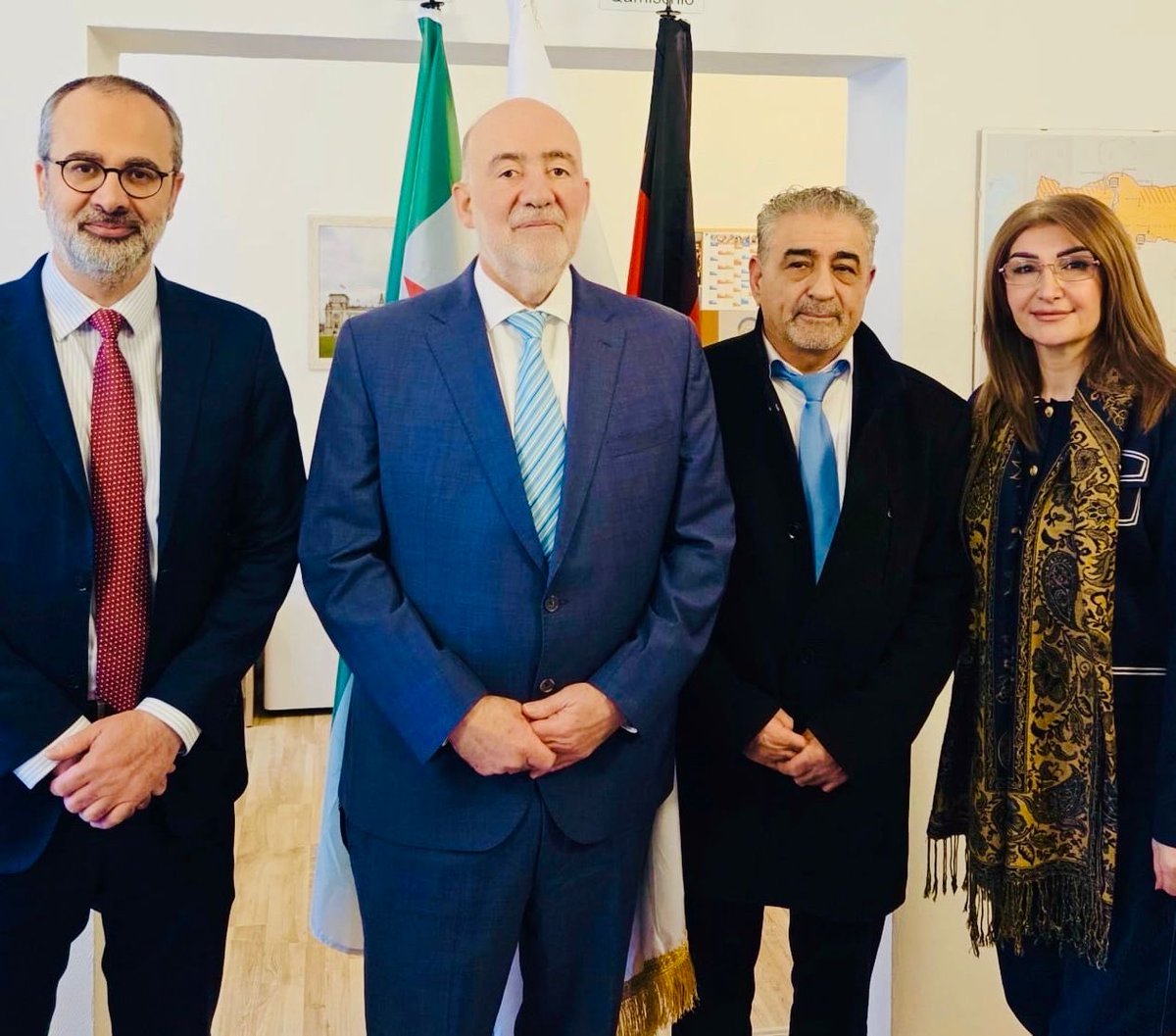 Ron_Prosor's tweet image. Today, I visited the office of the Self-Administration of North and East Syria in Berlin. 

The friendship between our peoples is not merely a matter of shared interests; it is a deep and enduring bond between minorities in the Middle East who have been forced to fight to defend…
