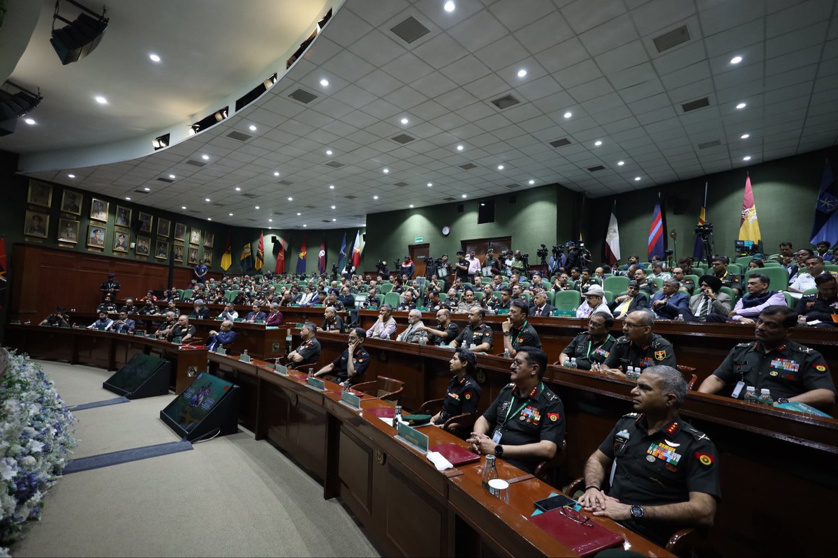 Akashika Mate tweet media