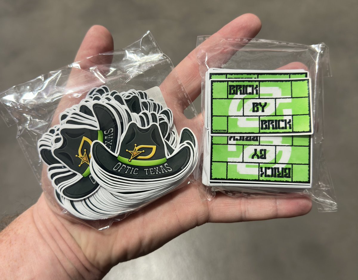 Anyone want some stickers this weekend? 

Courtesy of <a href="/Werliboi/">Werliboi</a> and <a href="/Cheesestara/">Tara 🧀⭐️</a>!