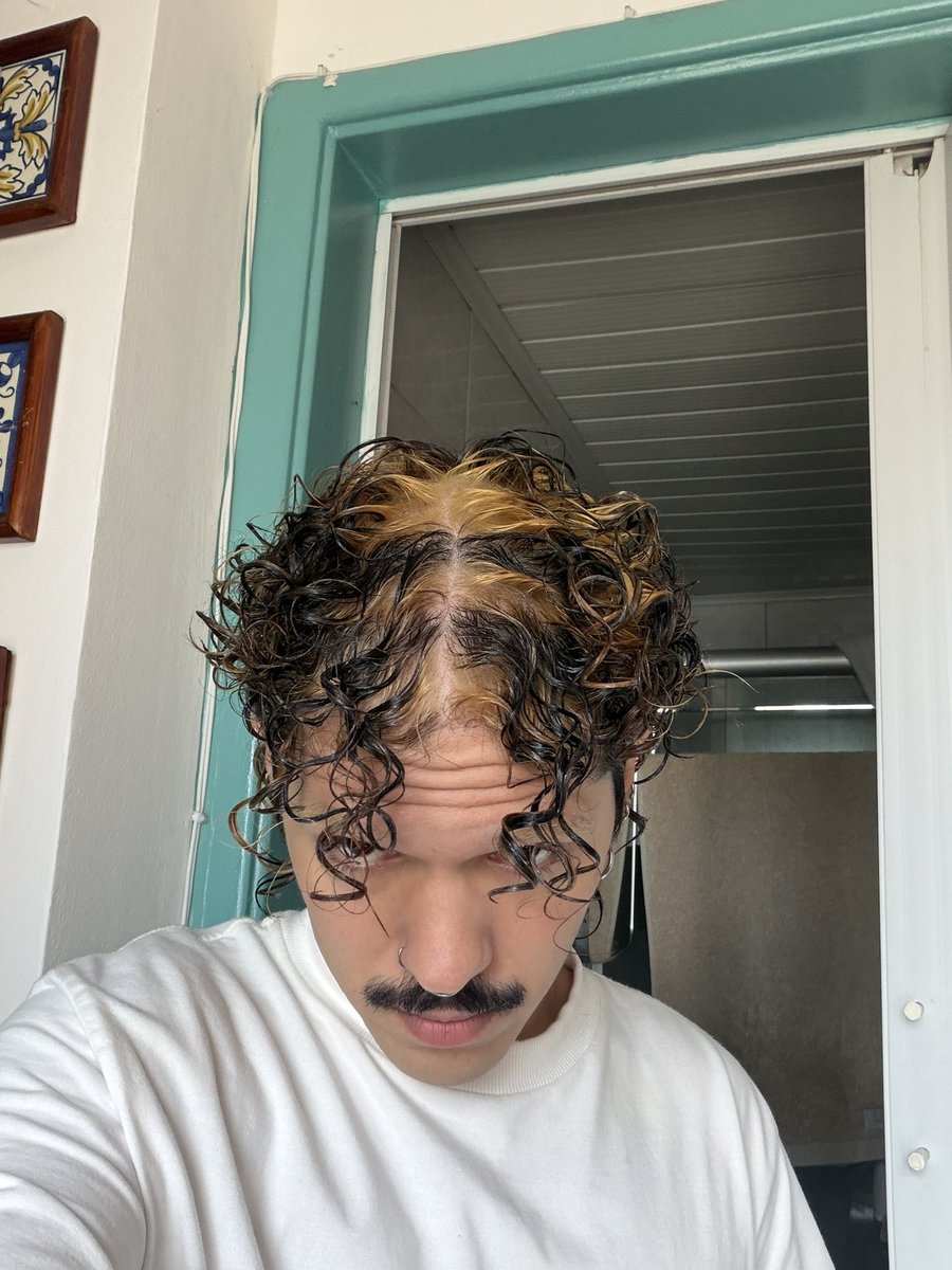 jader______'s tweet image. Fiquei galega pra ver se ele volta ❤️‍🩹