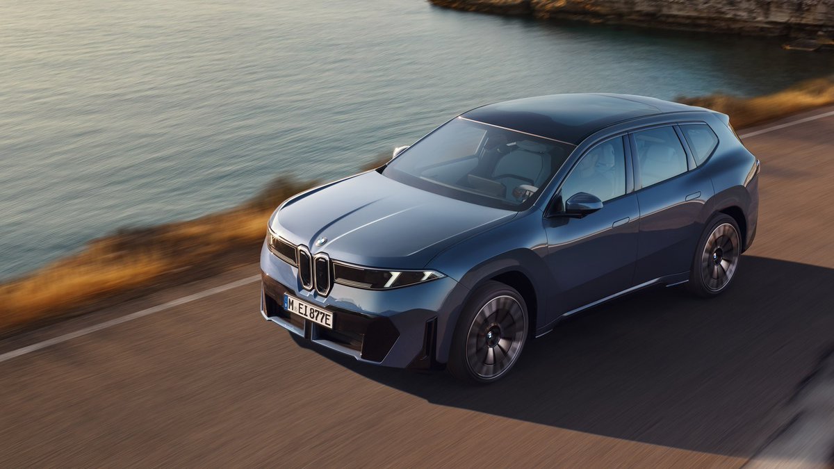 autoblog's tweet image. Nieuw artikel: De BMW iX3, Mercedes-Benz GLC en Volvo EX60 raken nu al uitverkocht! autoblog.nl/nieuws/de-bmw-…