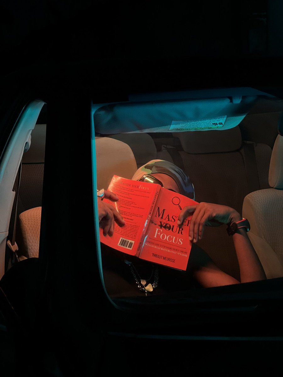 My first feature of this year #Sarowiwa is actually blowing my mind 🤩 thanks for the love and Support guys 🫡🎶 New Music drops Soon 

fanlink.tv/sarowiwa