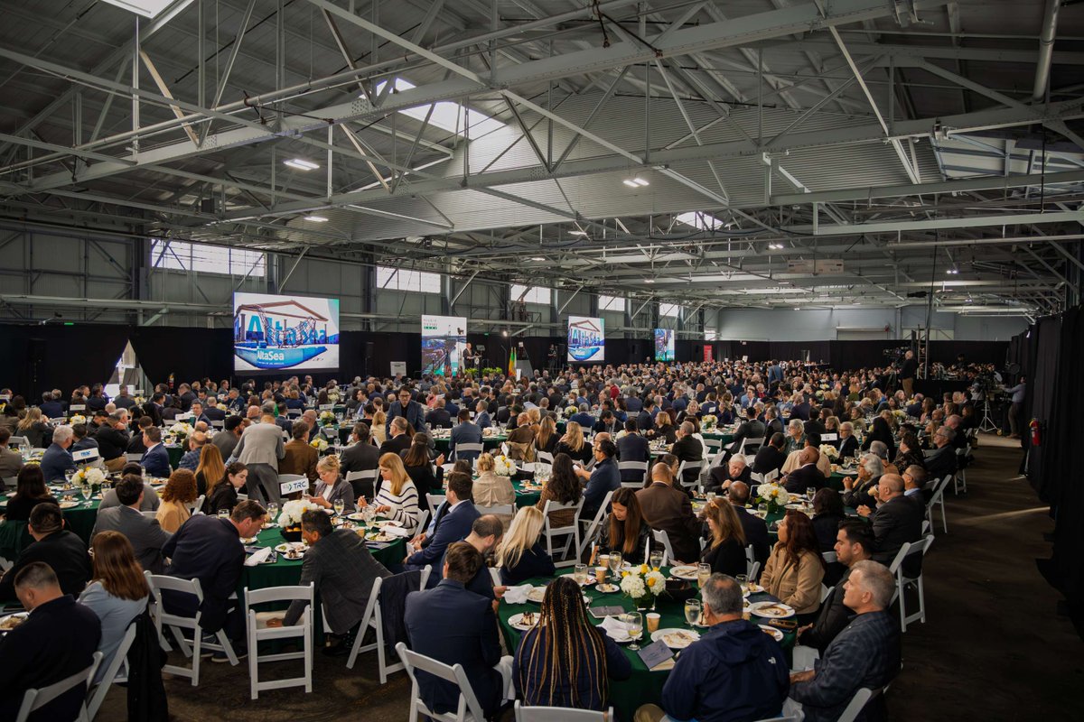 lacivilrights's tweet photo. We joined Mayor Bass and over 900 industry and community leaders at the 11th Annual State of the Port of Los Angeles. As we continue to serve LA and build an #LAForAll, we remain grateful for our citywide partnerships. https://t.co/KG22Gd6FSy