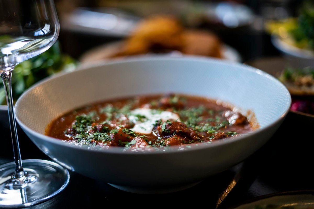 AustrianwineUSA's tweet image. What's better than a warm Gulasch🍲 during a freezing, winter day☃️? Not much! 

Try this recipe from @austriainusa for a warming treat. Pair with your favorite red wine🍷 from Austria.
austria.org/recipes-1/wien… 

#AustrianWine

*Supported by the European Union*