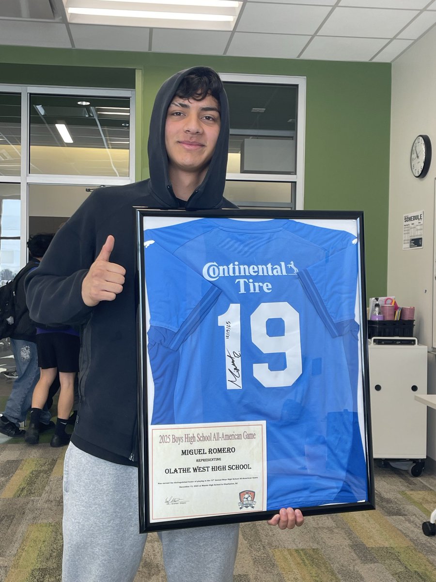 Olathe West Soccer tweet media