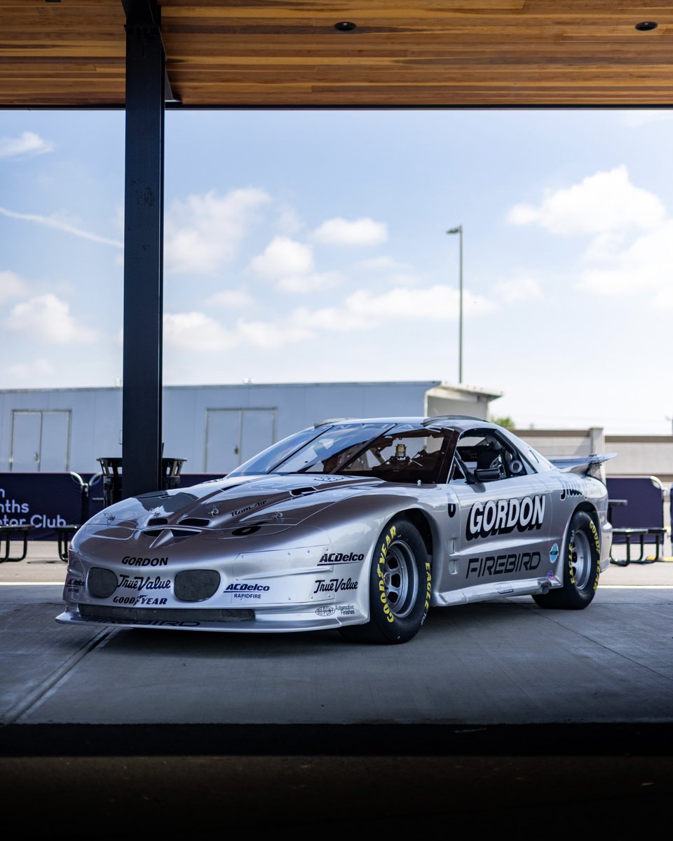 Ten Tenths Motor Club tweet media