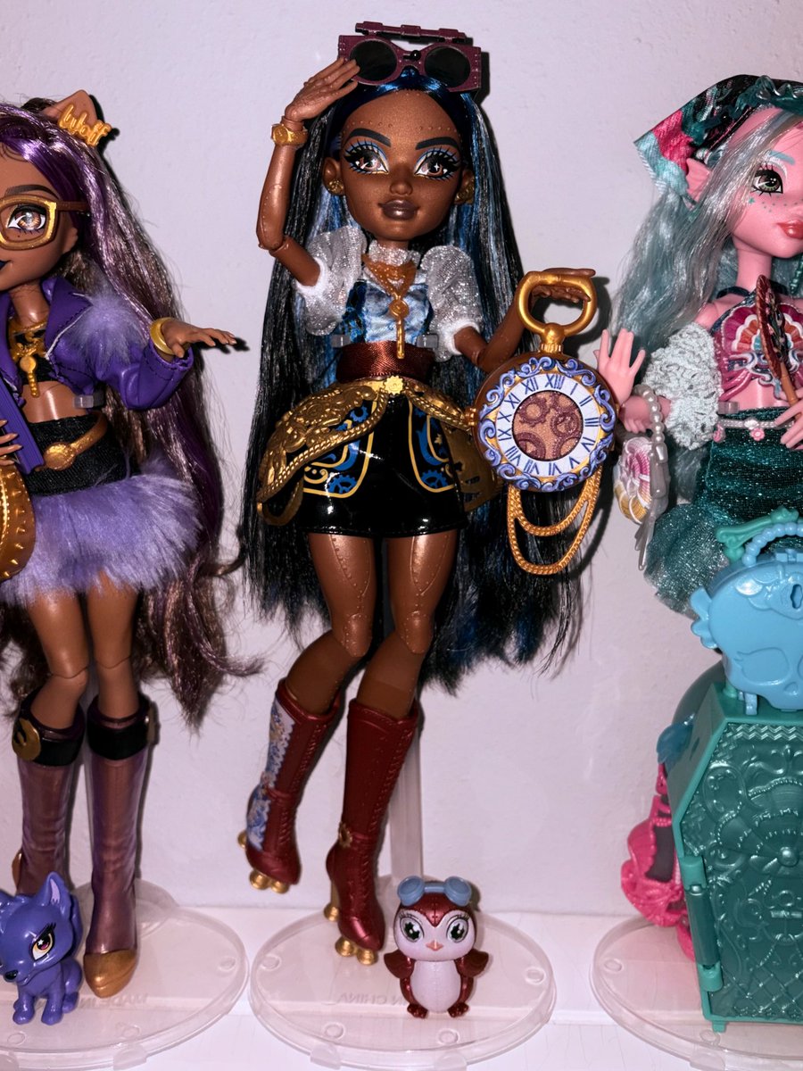 neptunenette's tweet image. the finished look. she’s gore-geous. she might be my fav doll that i own at the moment (sorry cr1 frankie :( )