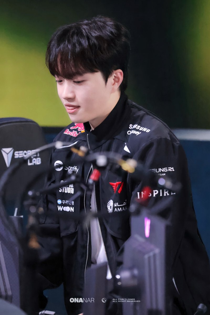 「260109 시즌 오프닝」

Prettttttty.
#Keria #케리아 #류민석 #T1WIN