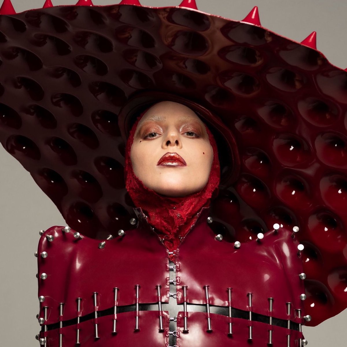 bchartsnet's tweet photo. 🚨 Performance de Lady Gaga no #GRAMMYs está CONFIRMADA! https://t.co/VSW86BSvcX