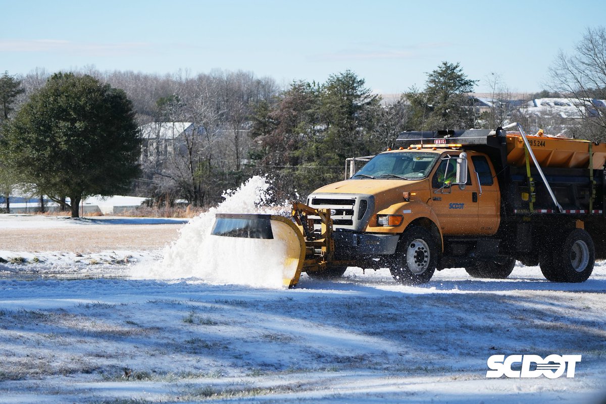 SCDOTPress's tweet image. SCDOT is monitoring #WinterStormGianna in close coordination with the National Weather Service and emergency management partners. We are actively pretreating roads and have crews and equipment ready to respond.