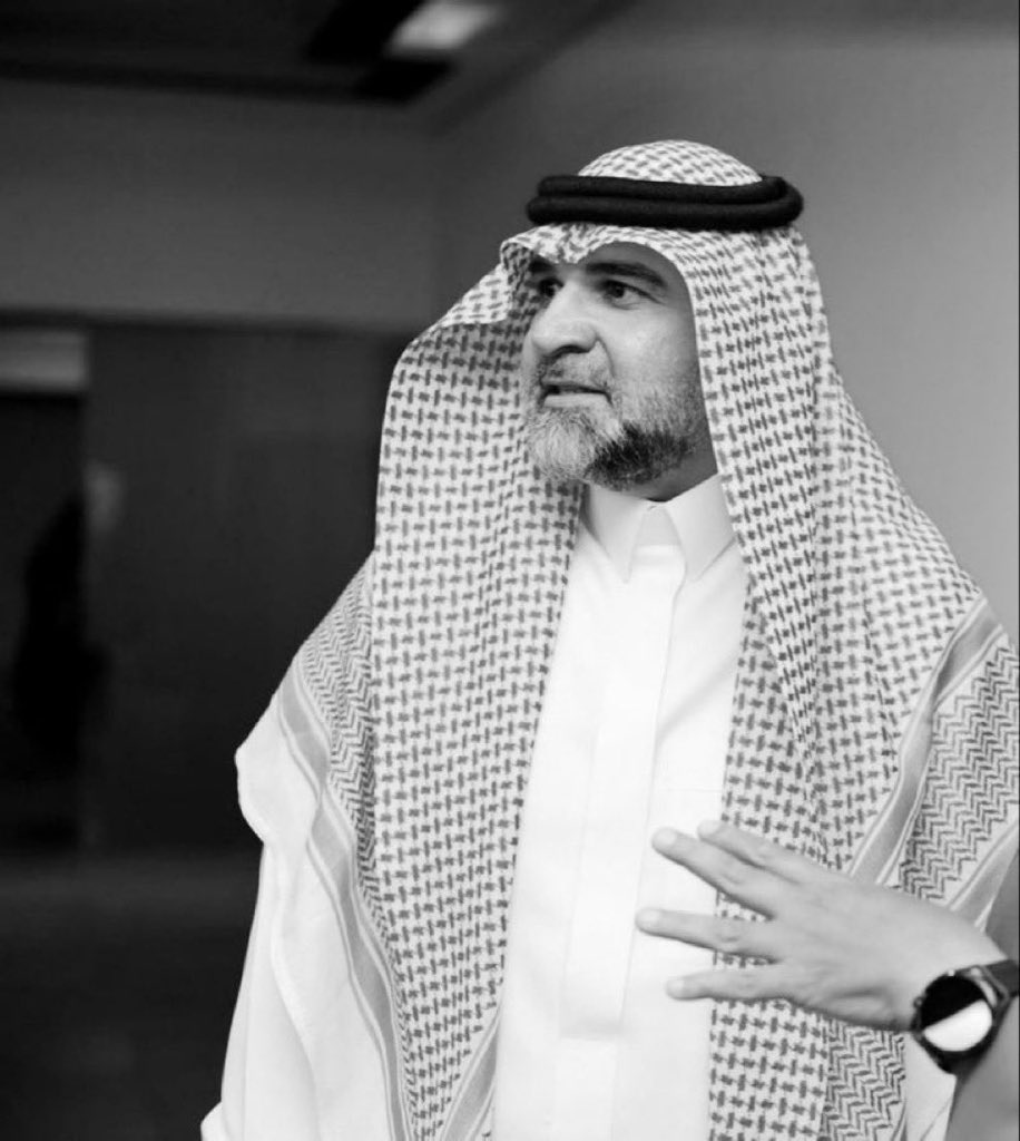 لاهو كفو ياخذ حقوق الاتحاد
ولا هو كفو يضبط الاجواء داخل النادي
ولا هو كفو يضبط انفس اللاعبين

اسوأ رئيس نادي في تاريخ نادي الاتحاد

صرنا مصخره في وجوده .. الله يعجل بخروجك يا فهد سندي