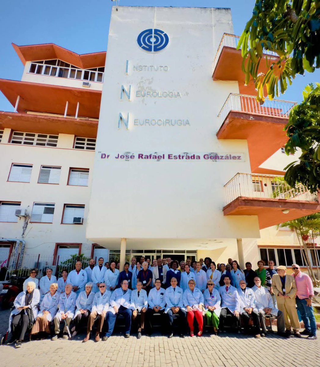 🇨🇺"Los médicos deberían tener siempre llena de besos las manos". #Martí
⚕️64 Aniversario del Instituto de Neurología y Neurocirugía (INN), fundado en 1962 como Hospital Neurológico y devenido INN a partir de 1966. 
♥ Desde el <a href="/MINSAPCuba/">Ministerio de Salud Pública de Cuba</a> nuestras felicitaciones y reconocimiento