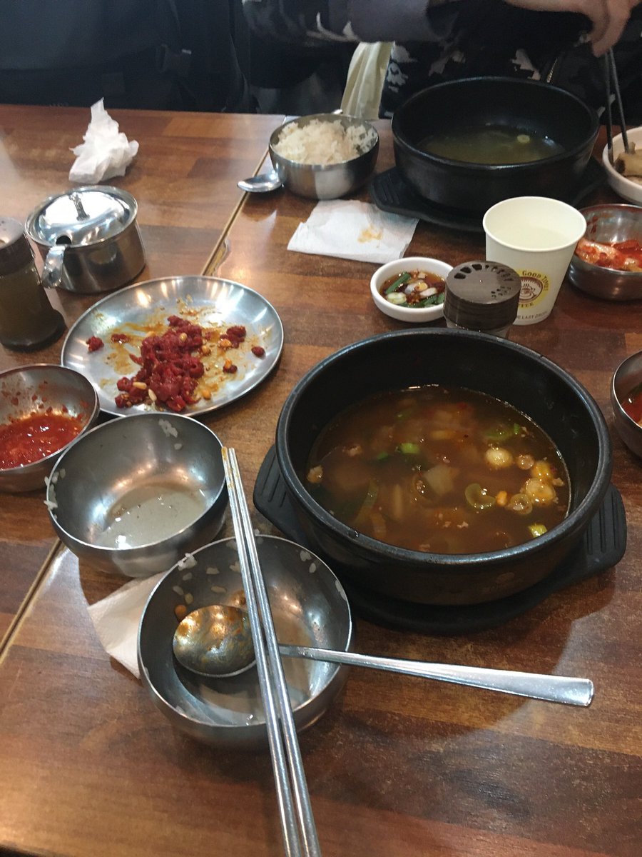 펖 tweet media