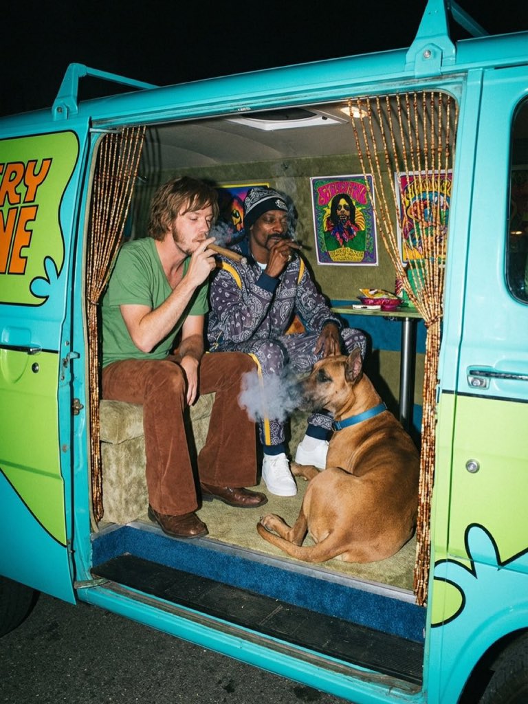 Stoner Barbie (@stonersvilla) on Twitter photo 