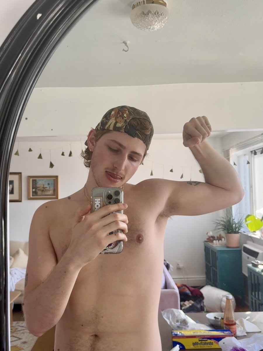 quartzscribble's tweet image. Feeling the pump today