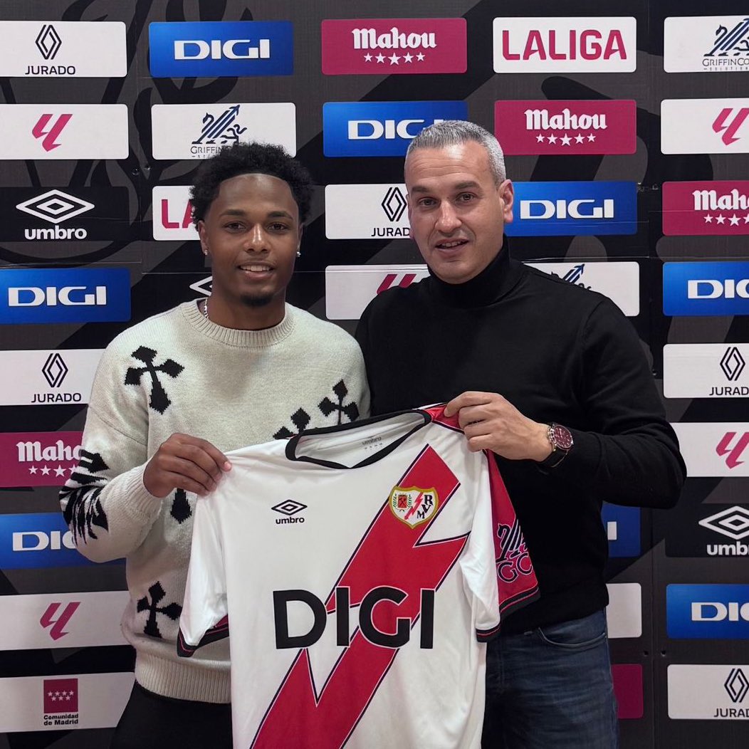 Rayo_academia's tweet photo. #RAYOB | ✍️ Samu Rosario, nuevo jugador del Rayo B.
ℹ️ El extremo llega procedente de la UD Sanse.
¡Bienvenido, Samu! ⚡️ https://t.co/a4AUM4V4CU