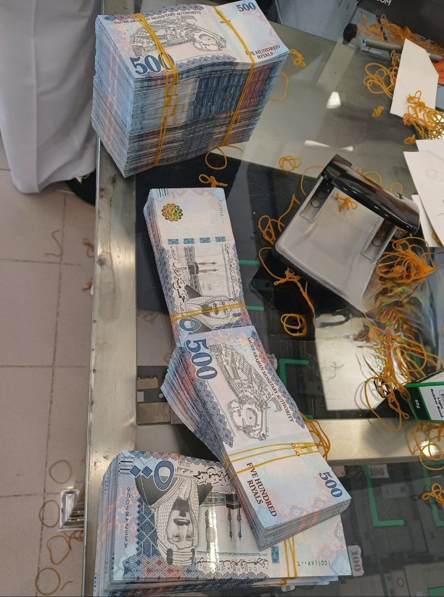 راح يتم السحب 🎁ً المنح المالية 💸 لـ10 مستفيدين🔥
الاول :400000الف
الثاني :400000الف
الثالث :350000الف
الرابع :350000الف
الخامس :300000الف
السادس :300000 الف
السابع :250000 الف
🔸لتكون ضمن السحب 🔥
10 تعليقات بأسم من اسماء الله الحسنى 
رتويت و -رساله عبر الخاص بأسمك ورقمك.