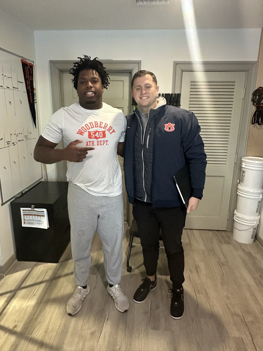 Jr Saunders tweet media