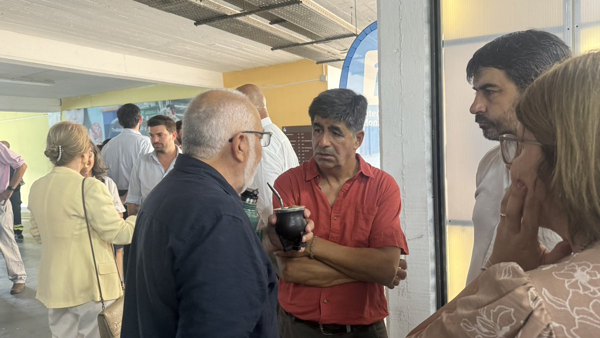 jumpierrez609's tweet image. Estuvimos en el importante acuerdo entre el @gov_mcti ministerio de ciencia tecnología e innovación de Brasil y la @montevideoIM donde también participó el @MIEM_Uruguay para avanzar en proyectos muy importantes para nuestro País, se realizó en el PTI del Cerro, una oportunidad!!