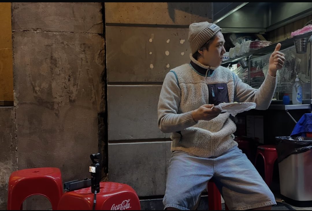 Kangin si le sabe a eso de comer taquitos callejeros no como los fresones que quieren hamburguesas gringas y tacos de Orinoco jajaja 
#KANGIN #2026KANGINFANMEETING
#2026_KANGIN_STUNNINGTOGETHER
#2026_KANGIN_STUNNINGTOGETHER_IN_MEXICOCITY