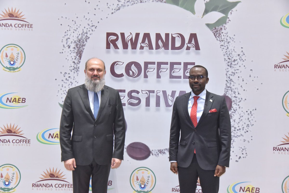 jam_kamal's tweet photo. Inaugurated Rwanda Coffee Festival in Islamabad, highlighting Pakistan’s commitment to expanding trade with Rwanda. Also held a productive sideline meeting with H.E. Prudence Sebahizi, Minister of Trade & Industry of Rwanda, on direct supply chains, early finalization of the Trade MoU, and cooperation in agriculture, manufacturing, logistics & investment. 🇵🇰🇷🇼”
