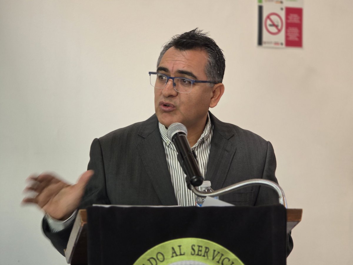 JUICIO ORAL Y NUEVO PROCESO LABORAL: Defender derechos exige conocimiento

El Dr. Serafín Salazar Jiménez,
Magistrado en retiro, presentó un análisis directo sobre el nuevo proceso laboral en México y sus implicaciones en la vida de las y los trabajadores.
Un llamado claro: