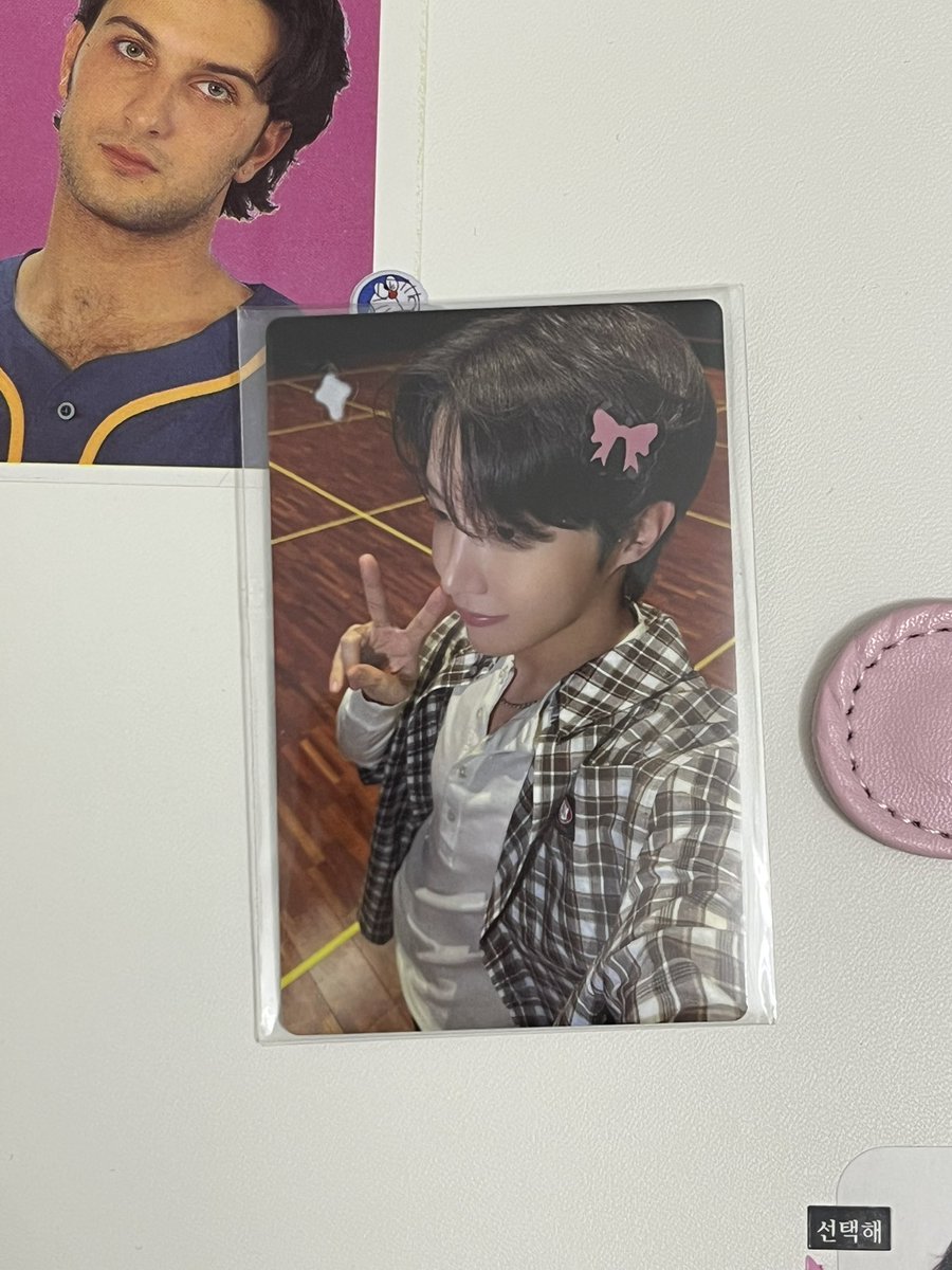 bts satis
1.1 300* minis bisi var
1.2 150* onunde gozukmeyen arkasinda gozuken bi hssari var
1.3 120
2.1 230* &amp; 2.2 400 birlikte satiyom
2. fotodaki 140* izler var
3. fotodaki 300
fiyatlarda bi yanlislik varsa uyarin litfen
video atarim yazabilirsiniz sarangeyo 🫰🏻