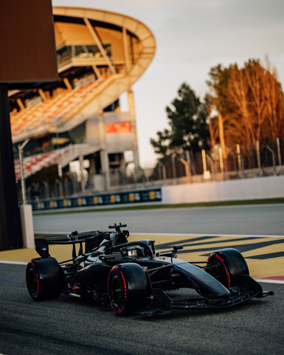 F1's tweet image. Taking to the circuit for the first time in 2026! 👊

Aston Martin's AMR26 in all its glory 🤩

#F1