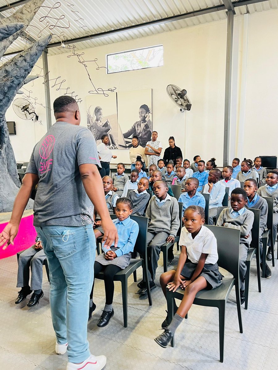 Kate Groch tweet media