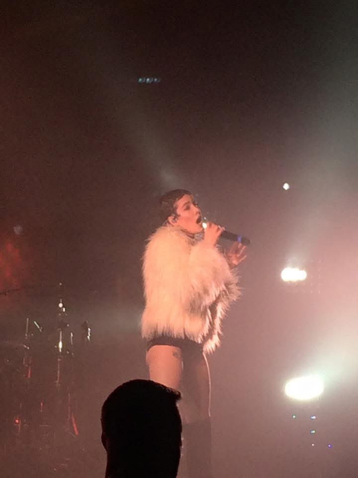 controlmehalsey's tweet photo. @halsey tonight is going to be so magical, i can feel it https://t.co/QQOXZ7eRNn