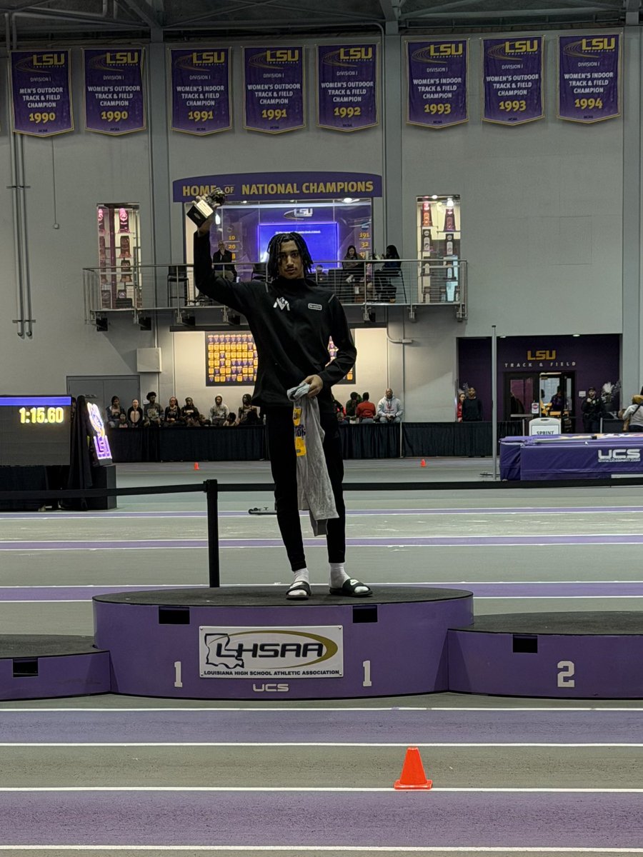 Andre Champagne tweet media