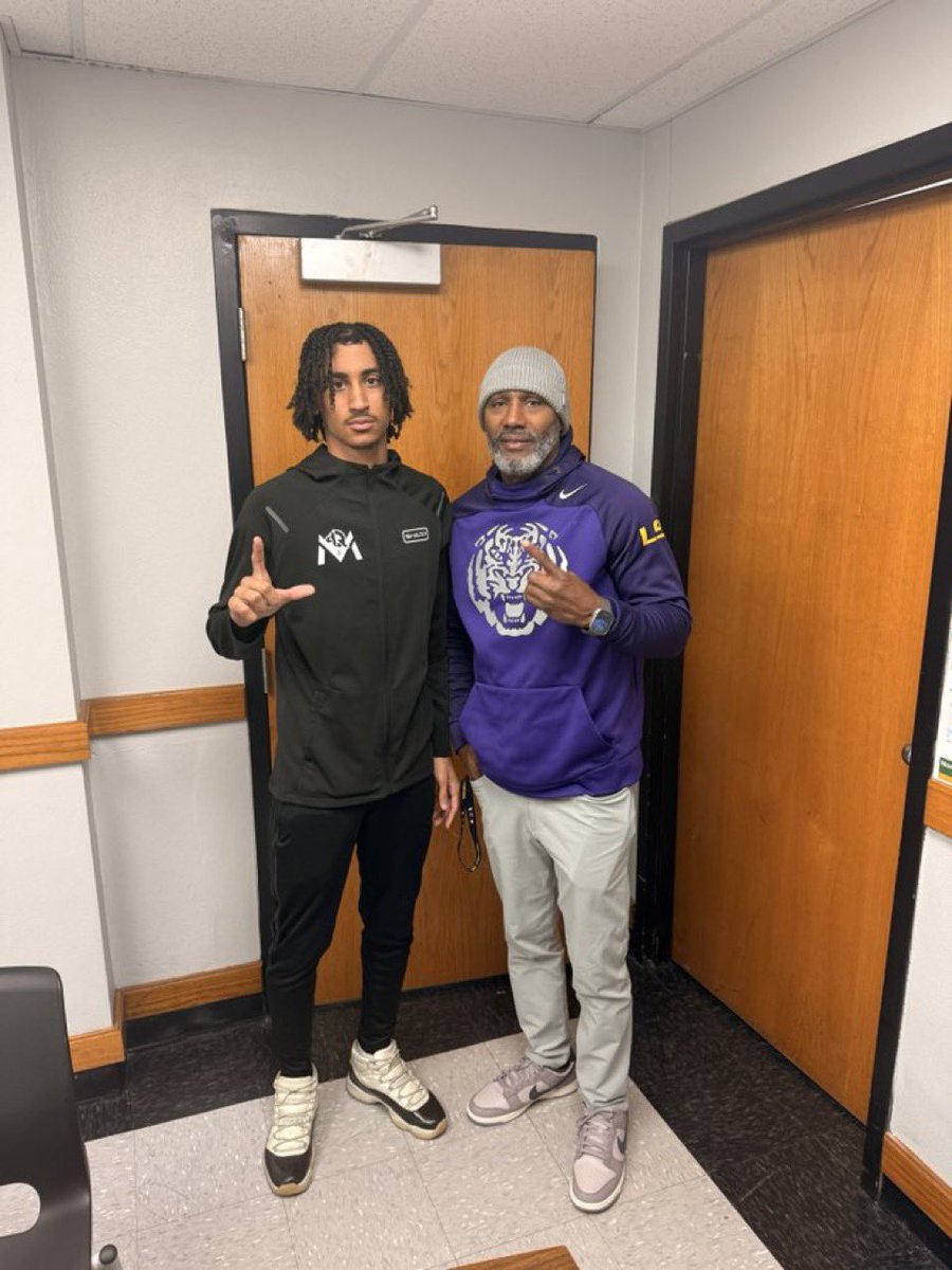 Andre Champagne tweet media