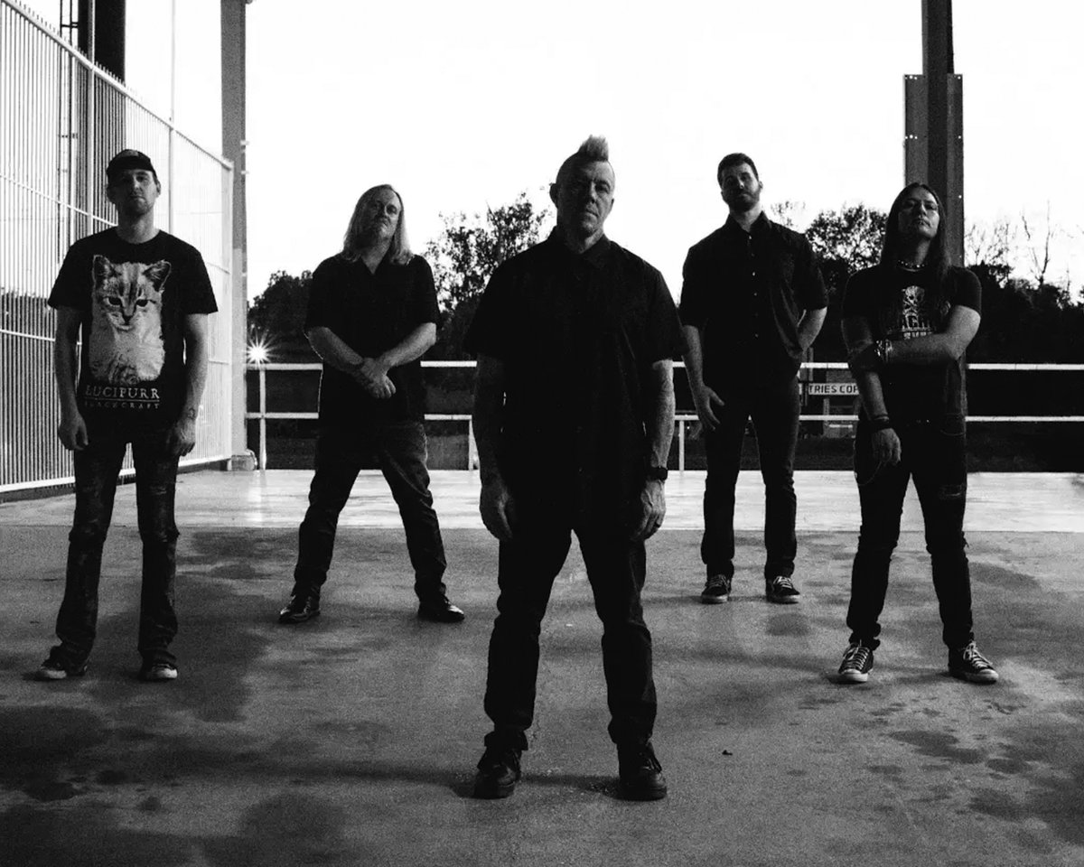 New single, "Golden Child", from 12 Stones is amazing! Turn it up and let it hit. Let me know what you think.
musicinsidermagazine.com/12-stones-rele…

#12Stones #newsingle #newsinglealert