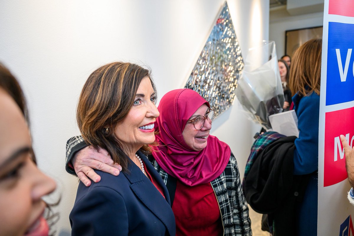 Governor Kathy Hochul tweet media