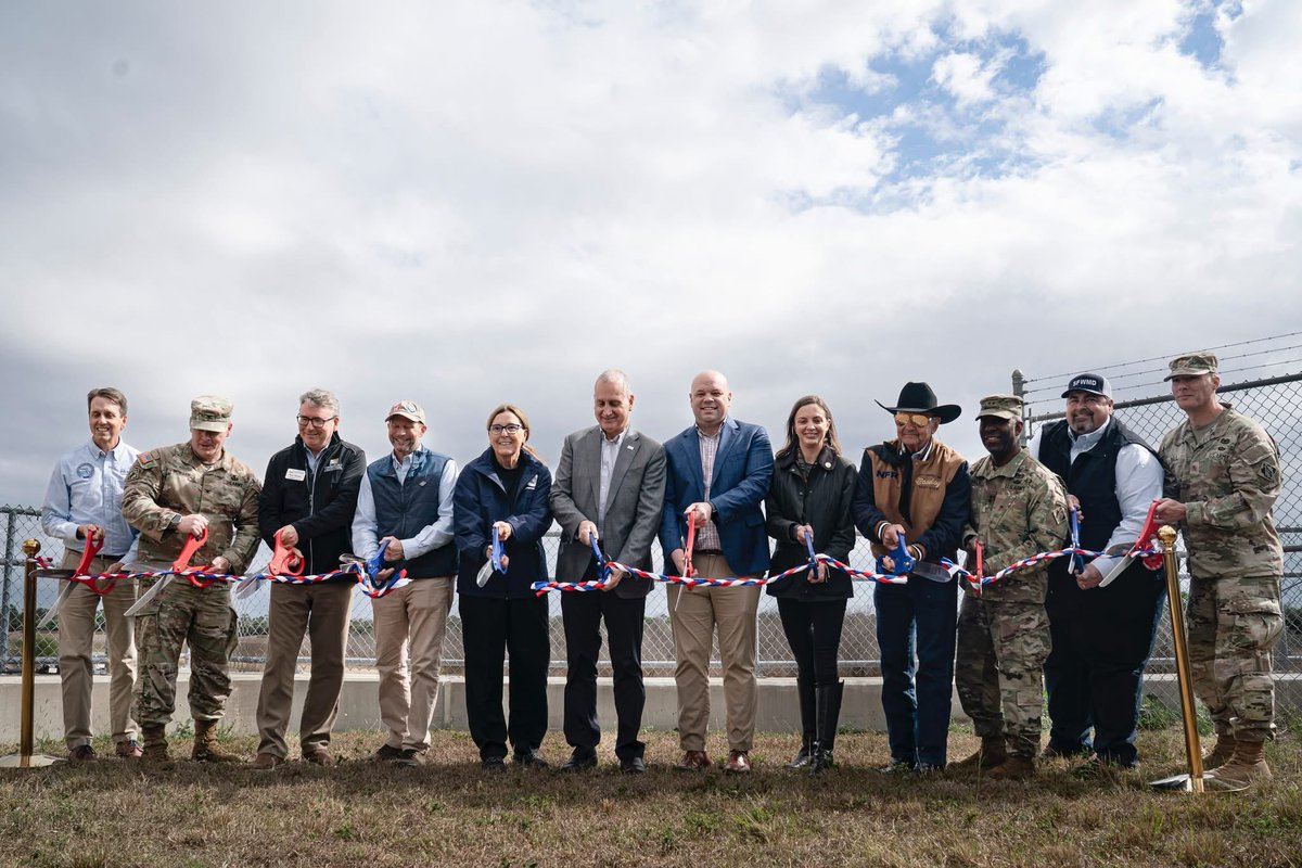 AtlantaCorps's tweet image. The Picayune Strand Restoration Project is officially complete, restoring 55,000+ acres of wetlands, reconnecting natural water flows, strengthening wildlife habitat and maintaining flood protection for surrounding communities. #USACE #Everglades