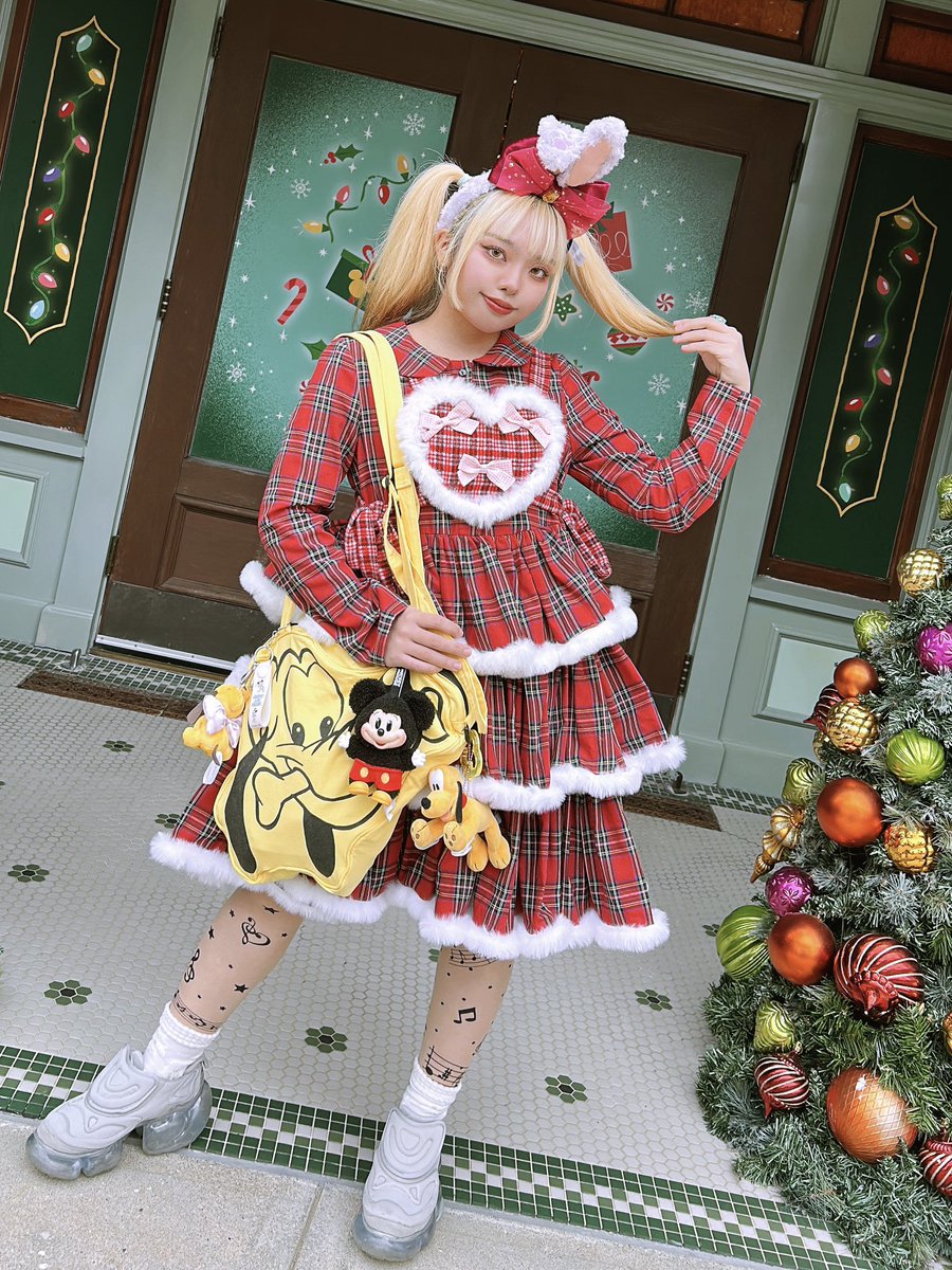 名前元に戻したりしてインプ激落ちくんなので可愛い服着たありさん投下🎀💖

いっぱいギター弾いてたらこんな時間になっちまった…おやすみなさい