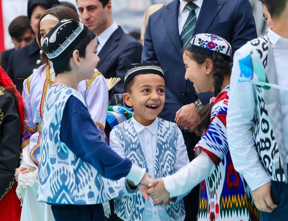 abdullahozdemir's tweet photo. Türkiye Cumhuriyeti ve Özbekistan Cumhuriyeti himayesinde, ülkemizde inşa edilen okulun yapımına yönelik taş koyuş merasimine katıldık. Sayın Cumhurbaşkanımızın canlı yayın bağlantısıyla teşrif ettiği okul; İki ülke arasındaki dostluğun ve kardeşliğin simgesi olacak. Hayırlı, uğurlu olsun.