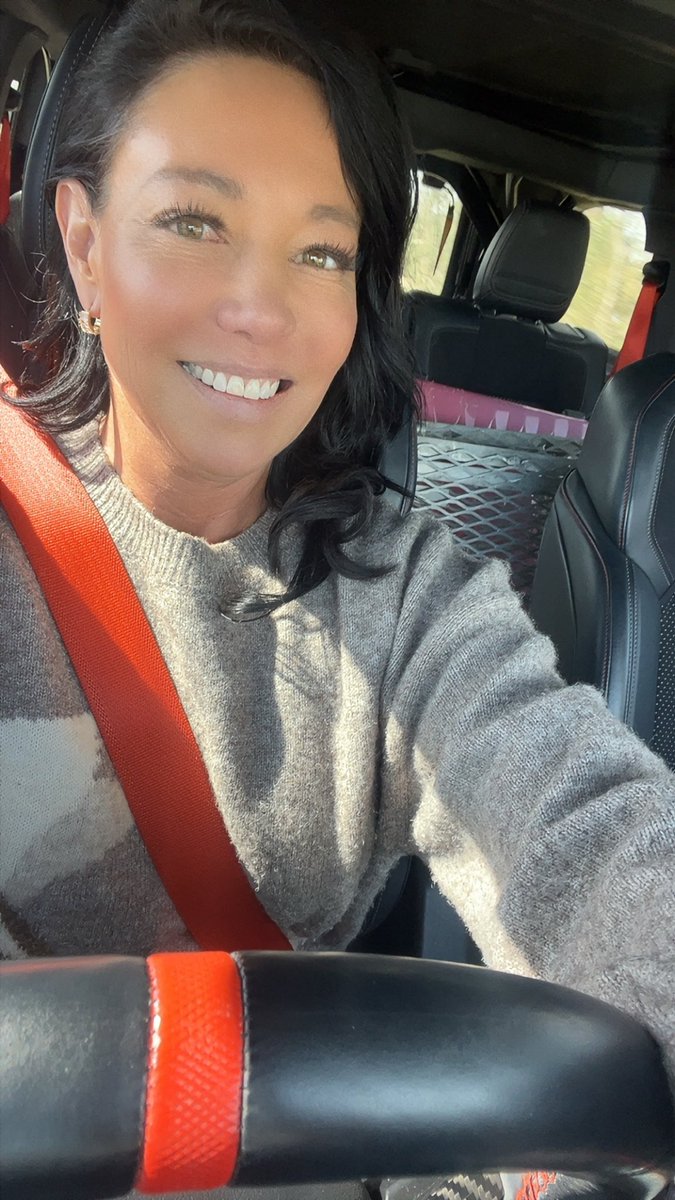 CajunAsian tweet media