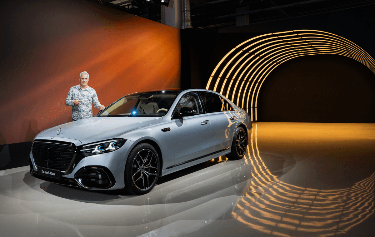 autoblog's tweet image. Nieuw artikel: Mercedes-Benz S-klasse is nog steeds de BESTE. autoblog.nl/nieuws/mercede…