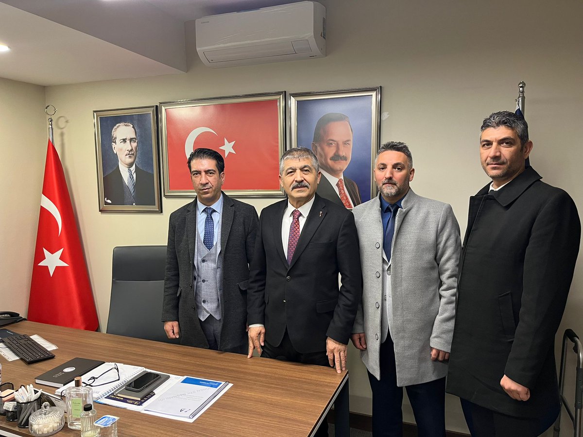 KİT-DER Yönetim kurulu olarak Anahtar Parti STK Başkanı Genel Bşk yrd Sayın <a href="/Hayaticetin40/">Hayati Çetin</a> Başkanımıza Misafirperverliği ilgi ve alakaları için teşekkür ederiz. <a href="/anahtarparti/">Anahtar Parti</a> <a href="/yavuzagiraliog/">Yavuz Ağıralioğlu</a>