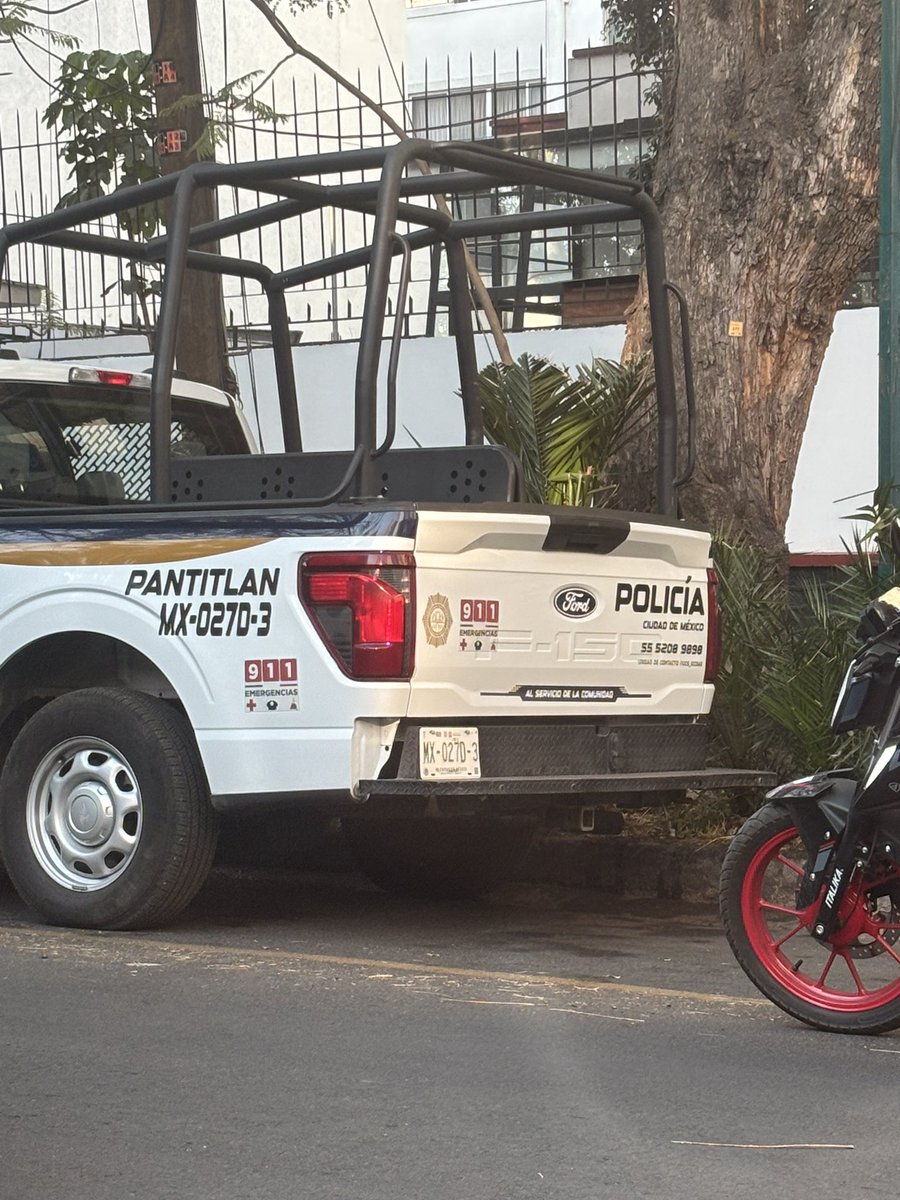 Deni Dueñas tweet media