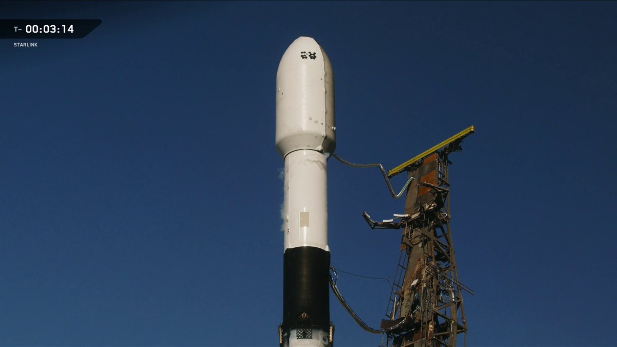 SpaceflightNow's tweet photo. SpaceX once again is flying what appear to be Starship thermal protection system tiles on the Falcon 9 payload fairing. Liftoff of the Starlink 17-19 mission from Vandenberg SFB at 9:53:20 a.m. PST (12:53:20 p.m. EST / 1753:20 UTC).

Watch live: https://t.co/EvvSZbkldS https://t.co/k63LXZKVgq