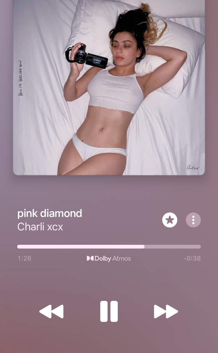 erenaisyonce's tweet image. something about charli xcx, she always opens her albums with a 10/10 track