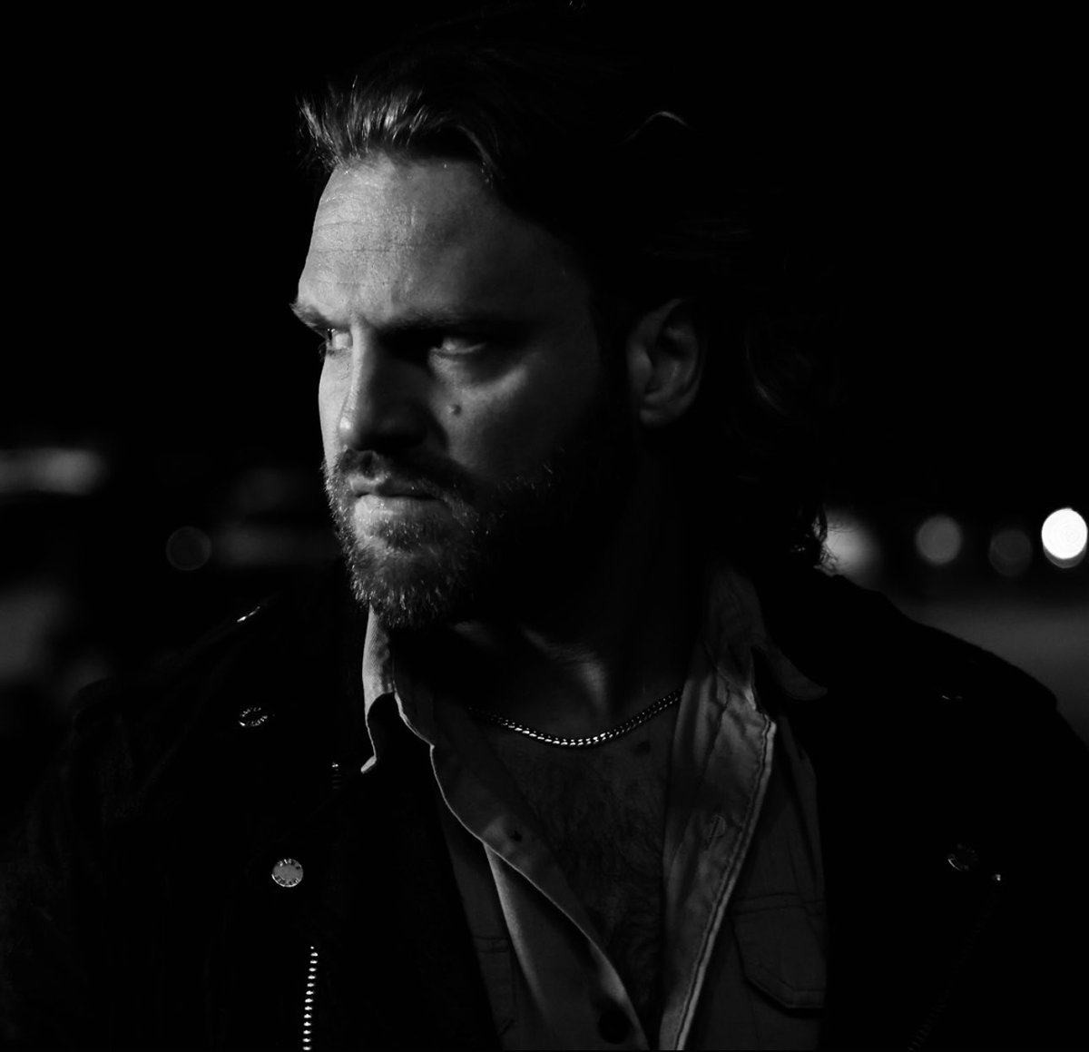 This ain’t no place for no hero.🎶