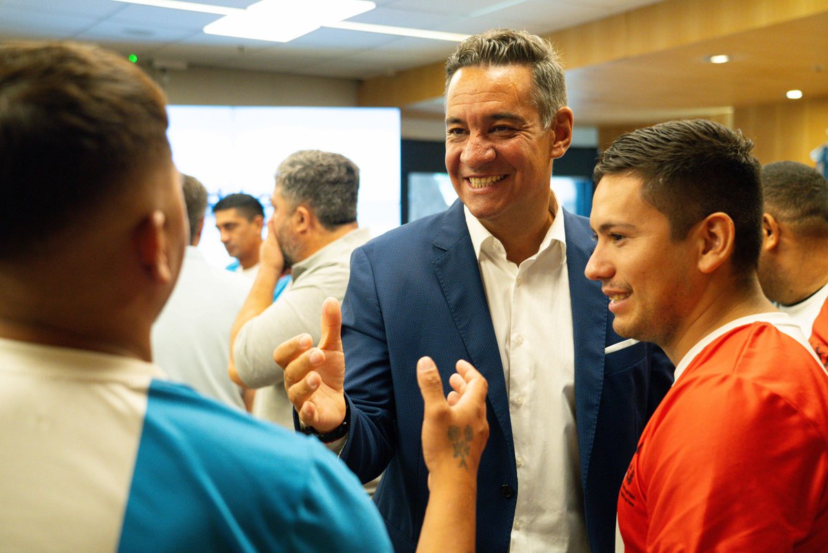 miguelsiciliano's tweet photo. ¡SIEMPRE JUNTO AL DEPORTE ADAPTADO!

Brindamos un aporte a #LosTeros, el equipo de futbolistas amputados de Córdoba que logró la clasificación a la Copa Libertadores de la categoría, para que puedan viajar a San Pablo, Brasil, donde se disputará.

En estos años hemos puesto a #Córdoba a la vanguardia del país en materia de #DeporteAdaptado, porque siempre vamos a apoyar lo que signifique más oportunidades para nuestra gente. El #deporte es igualdad, es inclusión, es trabajo en equipo. Sigamos haciendo, entre todos, una Córdoba cada vez más grande.