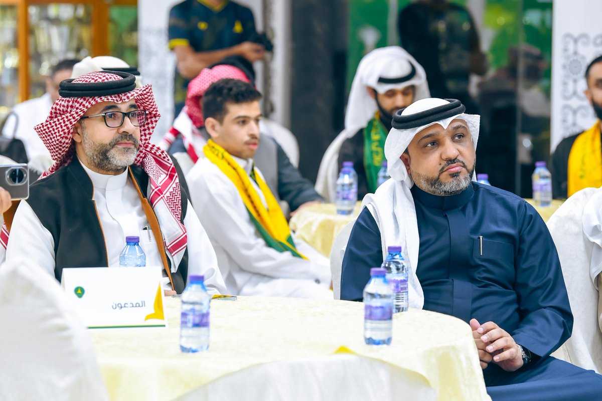 Khaleejclub's tweet photo. 🌃✨ليلـة وفاء واعتزاز، نحتفي بمنح «وسام الإنجاز» تقديراً لجهود مخلصة وأثر ملموس 

عرفان لأهله … وفخرٌ «صنع في سيهات» 💛💚 https://t.co/IMDKct3GhY