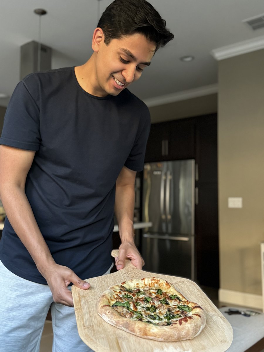 SIRspecialists's tweet image. Meet an incoming @JVIRmedia Fellow: Aakash Gupta, MD, earned his medical degree from Northwestern University and is currently an integrated #IRad resident at Stanford University. Outside of the hospital, he experiments with new homemade pizza recipes or hikes with his wife.