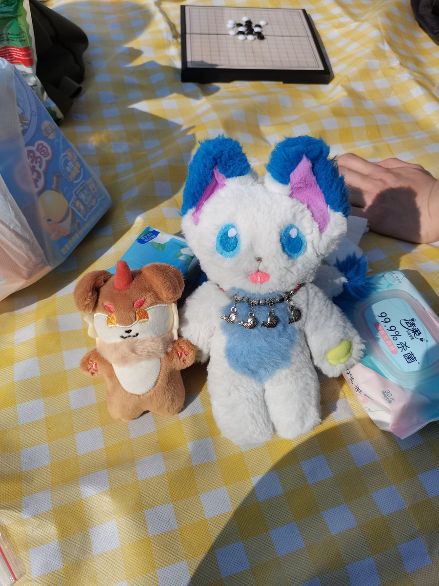 SilverSnowyx tweet media