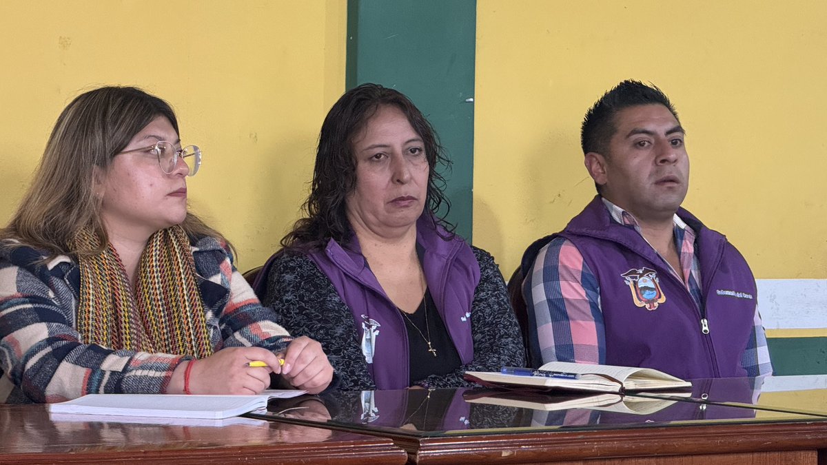 #Espejo | El Jefe Operativo Local del <a href="/ECU911_/">ECU 911</a> #Tulcán <a href="/dhtarupi/">Diego Tarupí</a> participó en la Mesa de Seguridad, convocada por <a href="/GoberCarchi/">Gobernación de Carchi</a>, en el auditorio de la <a href="/AlcaldiaEspejo/">Alcaldía Espejo Arnaldo Cuacés</a>, en donde las autoridades presentes informaron sobre el trabajo desarrollado por las entidades públicas en