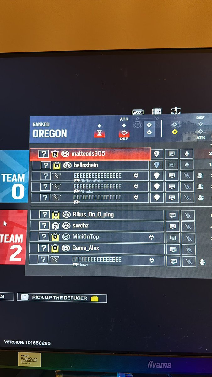 sta_teil_de_lin's tweet photo. @UbisoftFR une explication pourquoi tout la game a déco ? https://t.co/l7wtAz8oM8